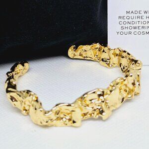 NEW WITH GIFT POUCH AMBER SCEATS EMERY CUFF BRACELET 24K GOLD PLATED CHUNKY